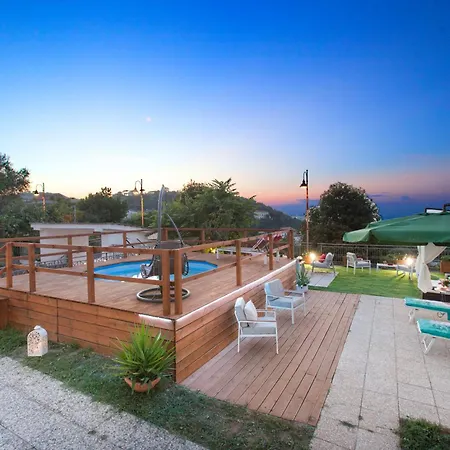 Indipendente Panoramica, Terrazze E Giardino Massa Lubrense