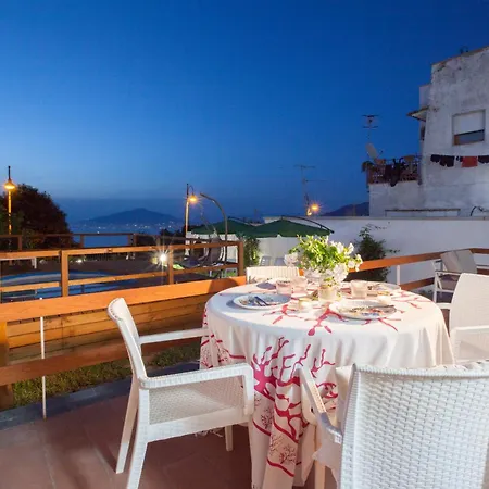 Indipendente Panoramica, Terrazze E Giardino Villa *